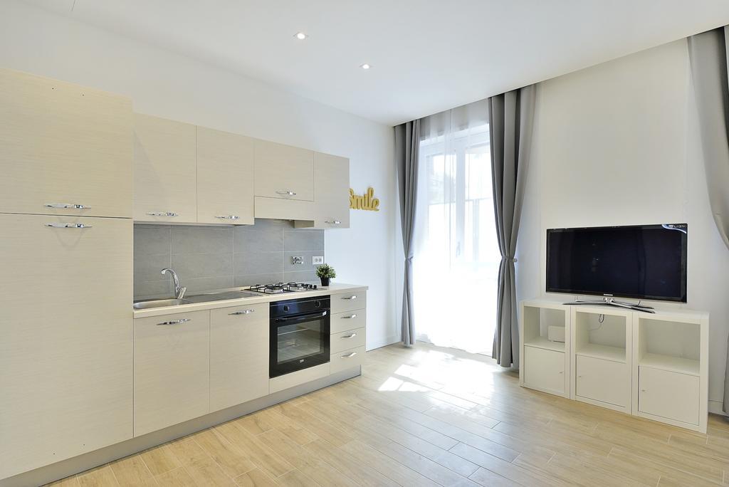 New Romantic Trastevere Apartment Εξωτερικό φωτογραφία